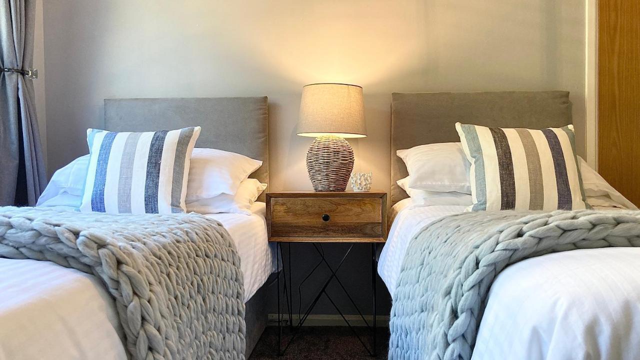 Looe With A View - Entire Apartment With Free Allocated Parking Экстерьер фото