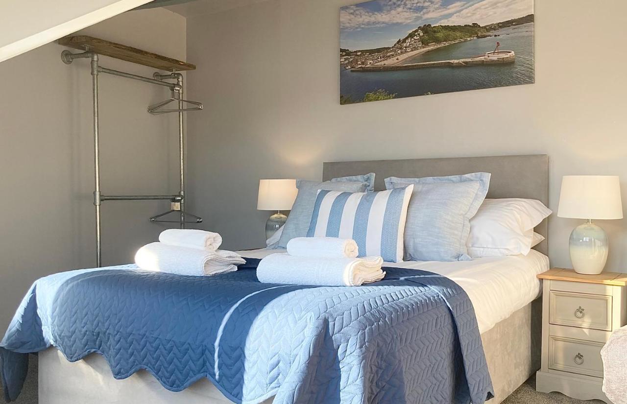 Looe With A View - Entire Apartment With Free Allocated Parking Экстерьер фото